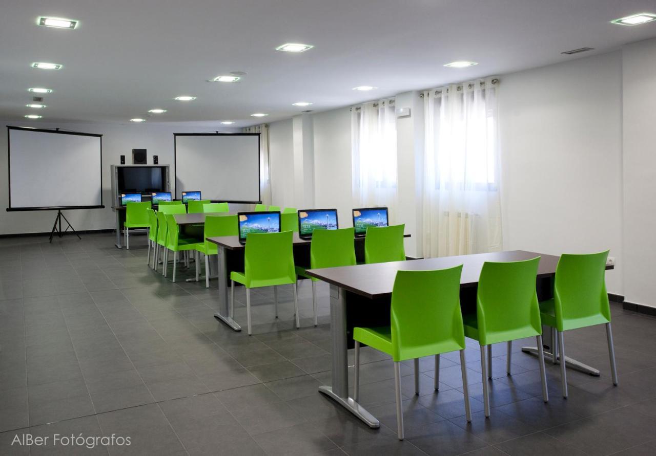 Albergue Francisco Giner De Los Rios Villablino Kültér fotó