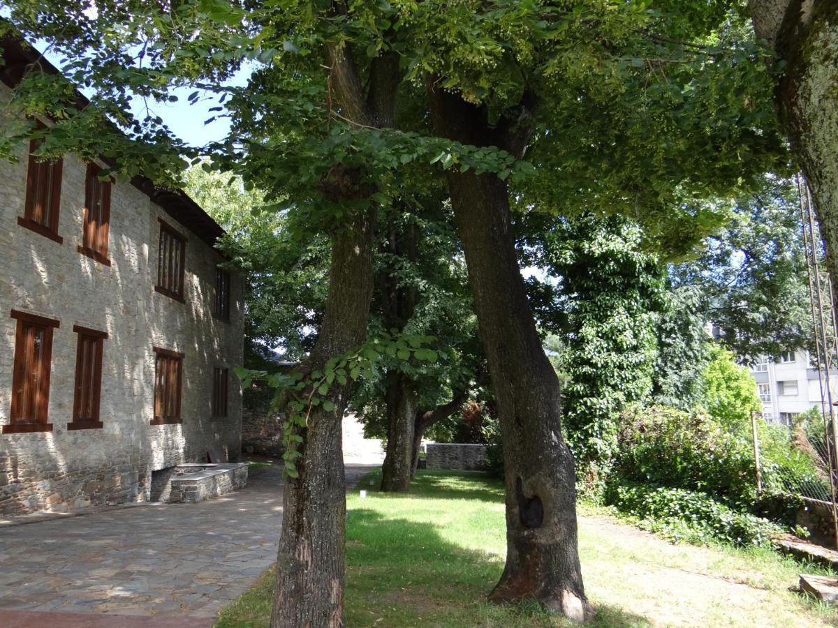 Albergue Francisco Giner De Los Rios Villablino Kültér fotó
